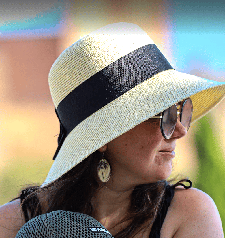 Sara Lawrence headshot